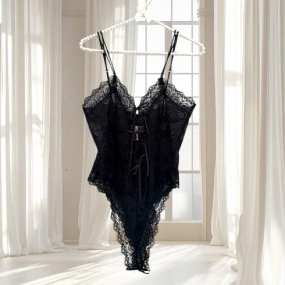 VTG Victoria’s Secret Gold Label Black Nylon Lace Bodysuit Size S